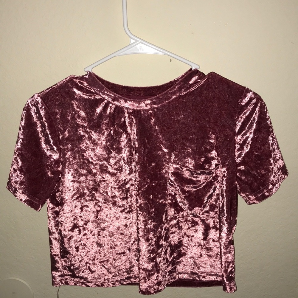 A pretty cute crop top